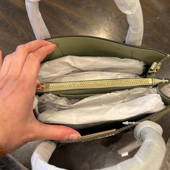 New sage green Michael Kors bag - Picture 4 of 5